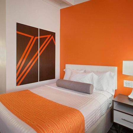 ฮาวเวิร์ด จอห์นสัน โฮเต็ล บาย วินด์แฮม ทอมส์ ริเวอร์ Hotel ทอมส์ริเวอร์ ภายนอก รูปภาพ