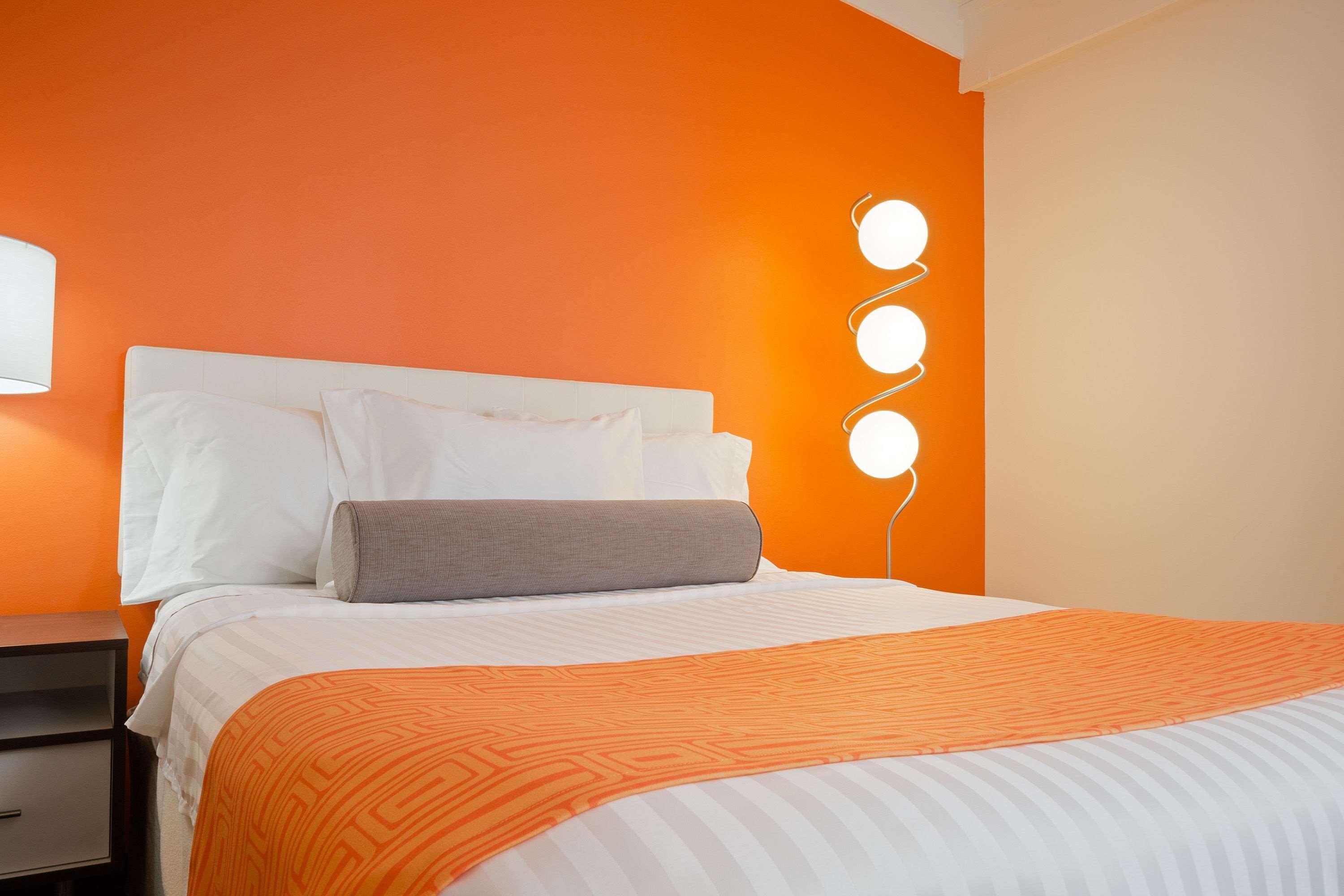 ฮาวเวิร์ด จอห์นสัน โฮเต็ล บาย วินด์แฮม ทอมส์ ริเวอร์ Hotel ทอมส์ริเวอร์ ภายนอก รูปภาพ