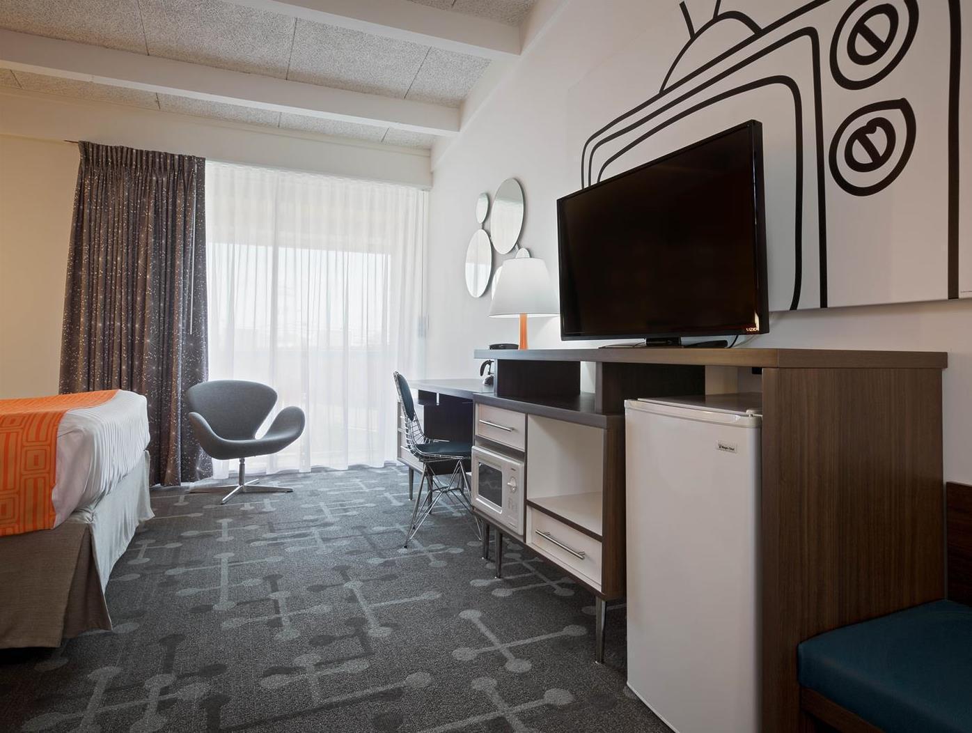 ฮาวเวิร์ด จอห์นสัน โฮเต็ล บาย วินด์แฮม ทอมส์ ริเวอร์ Hotel ทอมส์ริเวอร์ ภายนอก รูปภาพ